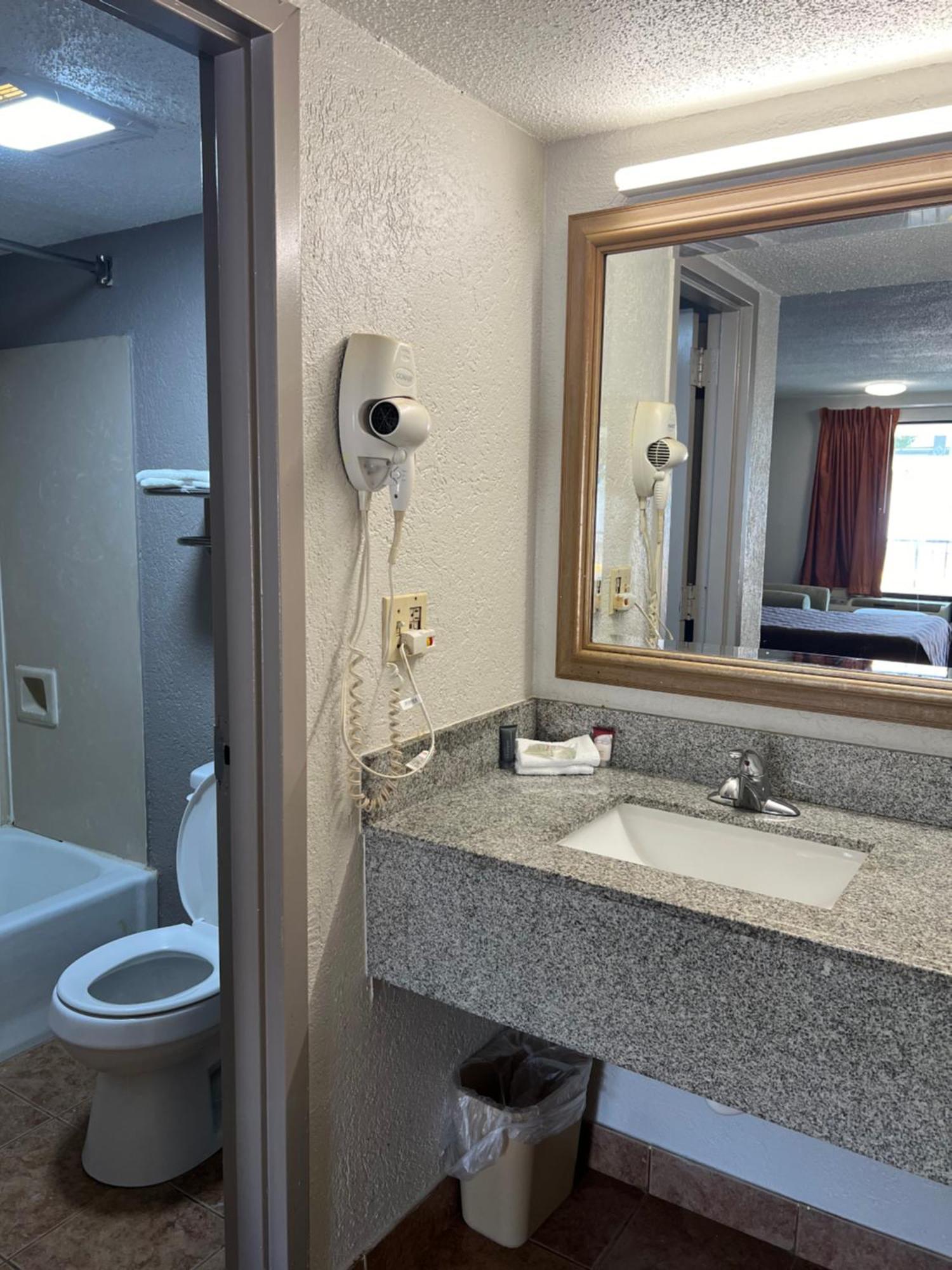 American Inn Columbia Luaran gambar